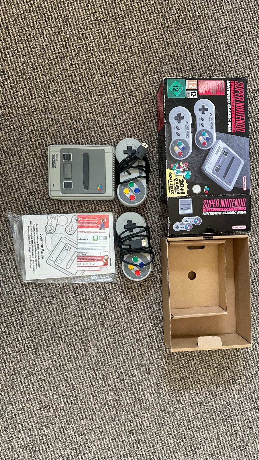 Snes mini, Spelcomputers en Games, Spelcomputers | Nintendo Super NES, Ophalen, Gebruikt, Met 2 controllers, Met games