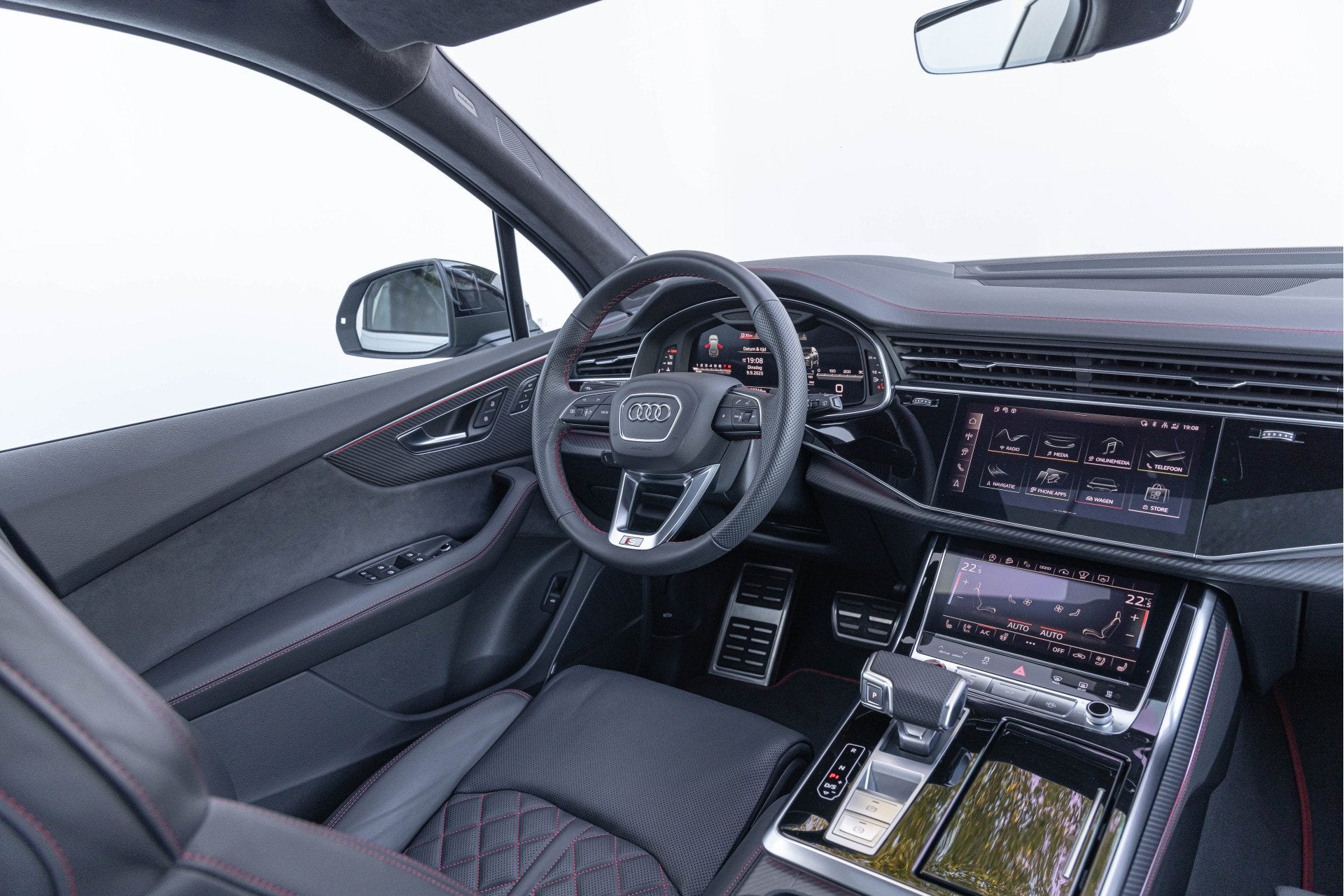 Audi SQ7 4.0 TFSI 507pk Quattro Pano S-stoelen 4-wielsturing, Auto's, Audi, Automaat, SQ7, 2175 kg, Gebruikt