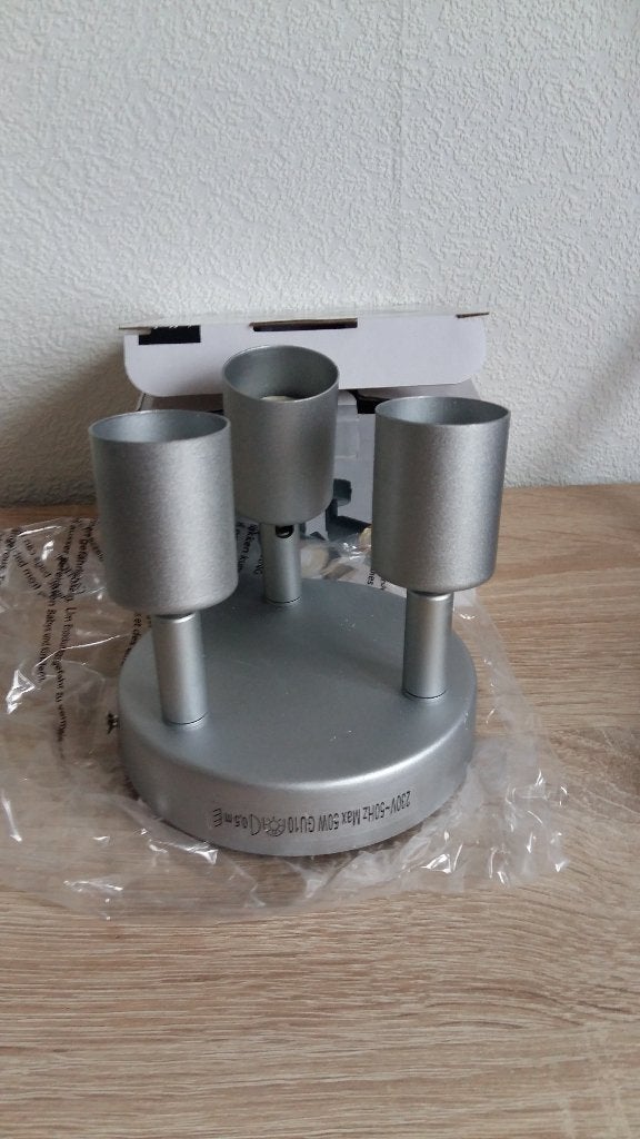 Mat grijze ronde spots 3-lichts. Exclusief lichtbron., Huis en Inrichting, Lampen | Spots, Ophalen, Nieuw, GU10