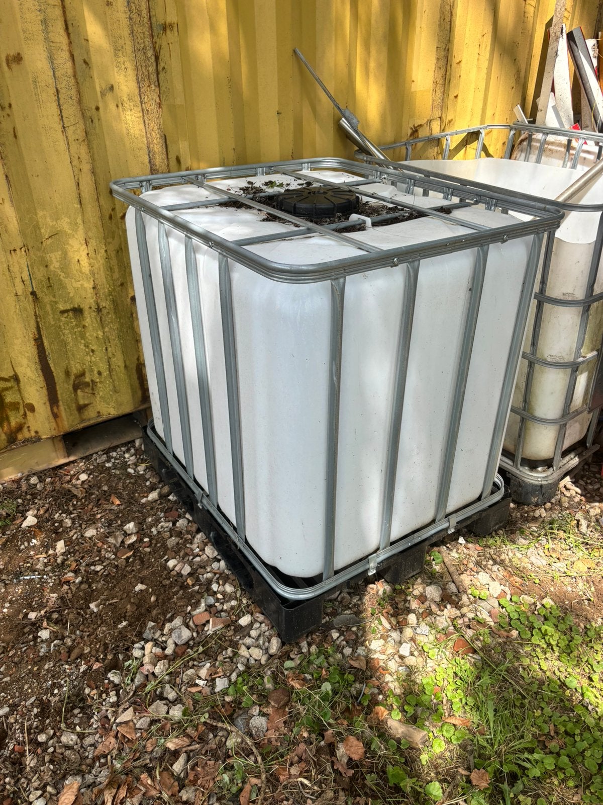 IBC Watertank 1000 Liter  Kunststof met Gegalvaniseerd Frame, Ophalen, Gebruikt