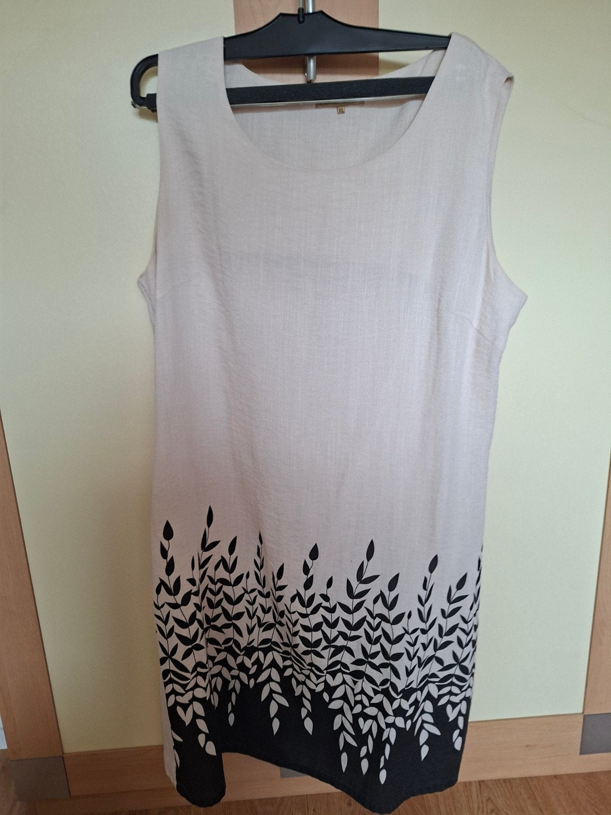 Sweet Miss Jurk met Bladprint - Maat XL, Kleding | Dames, Beige, Maat 42/44 (L), Ophalen of Verzenden, Zo goed als nieuw