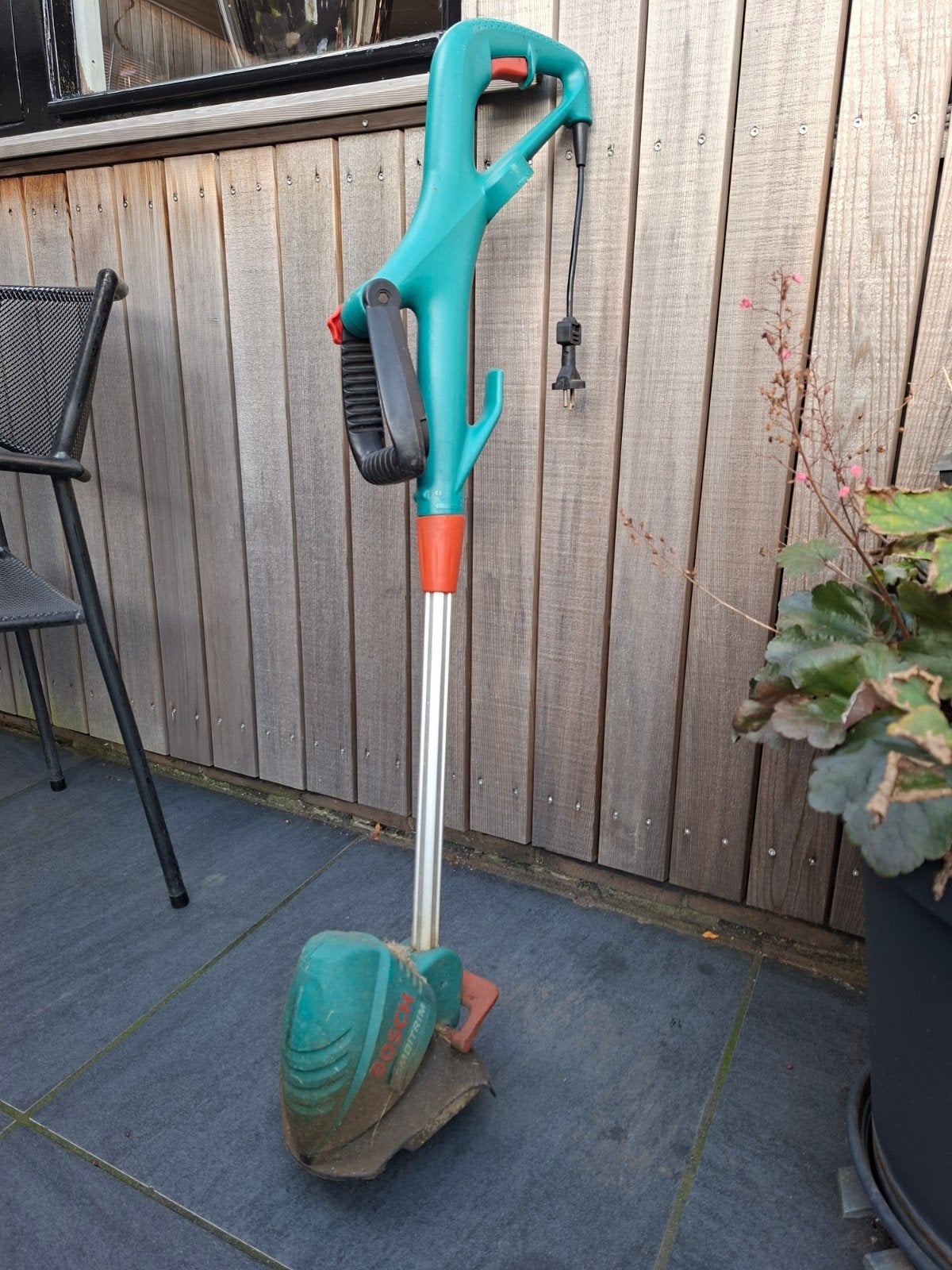 Bosch grastrimmer - Elektrisch, Tuin en Terras, Ophalen, Gebruikt, Elektrische grasmaaier, Bosch