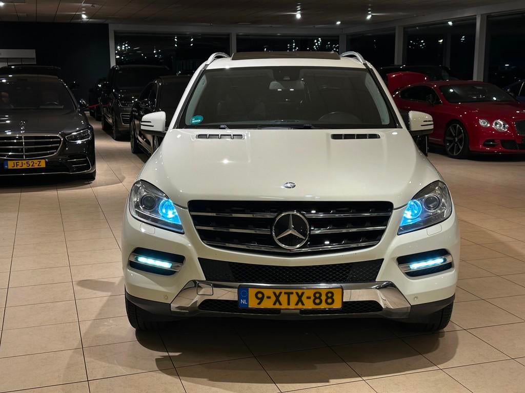 Mercedes-Benz M-klasse ML350 4MATIC|TREKHAAK|OPENDAK|AIRMATI, Automaat, Euro 5, Gebruikt, Zwart