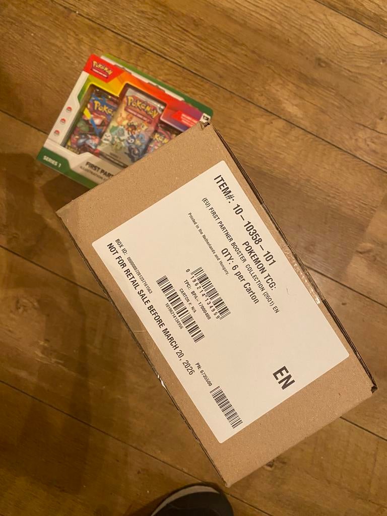 First partner illustration collection 1 case, Ophalen of Verzenden, Nieuw