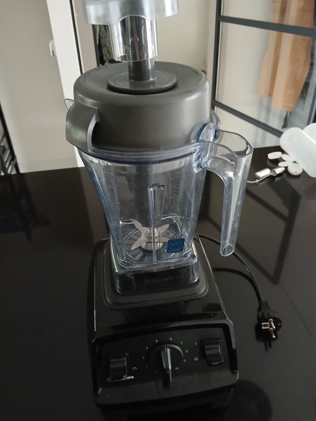 Vitamix explorian e310 blender zwart, Ophalen of Verzenden, Zo goed als nieuw, Blender