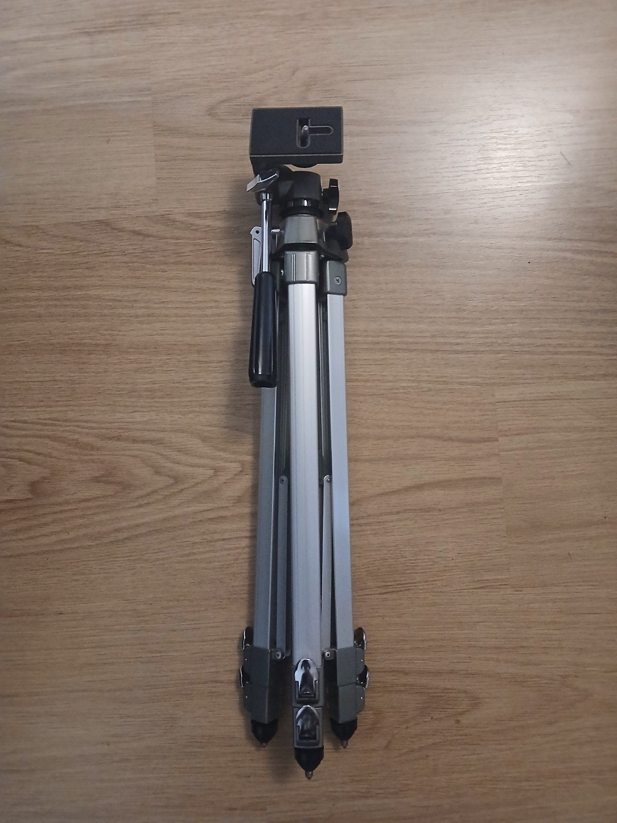 Vintage Revue Camera Statief (Driepoot) – Inclusief Bescherm, Ophalen, Zo goed als nieuw, Driepoot