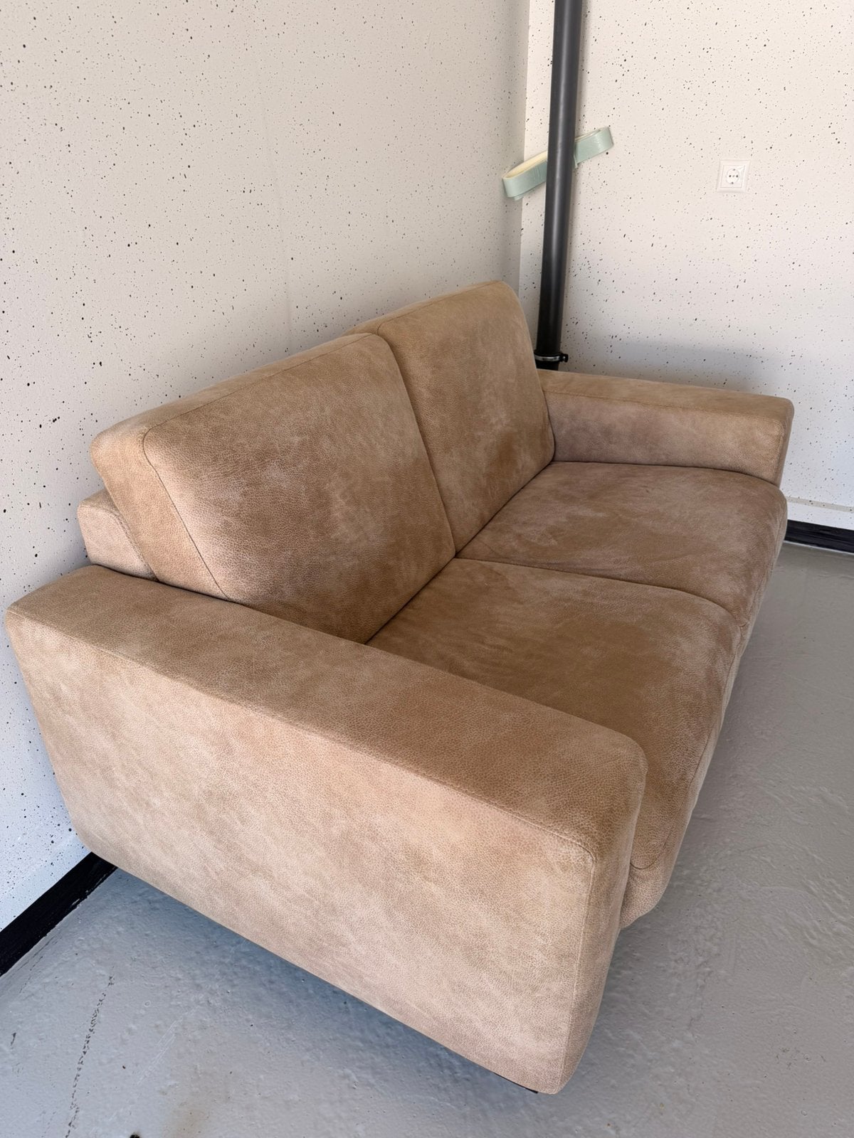 Sofa and Chair - GRATIS, Ophalen, Zo goed als nieuw, Eenpersoons, Minder dan 150 cm