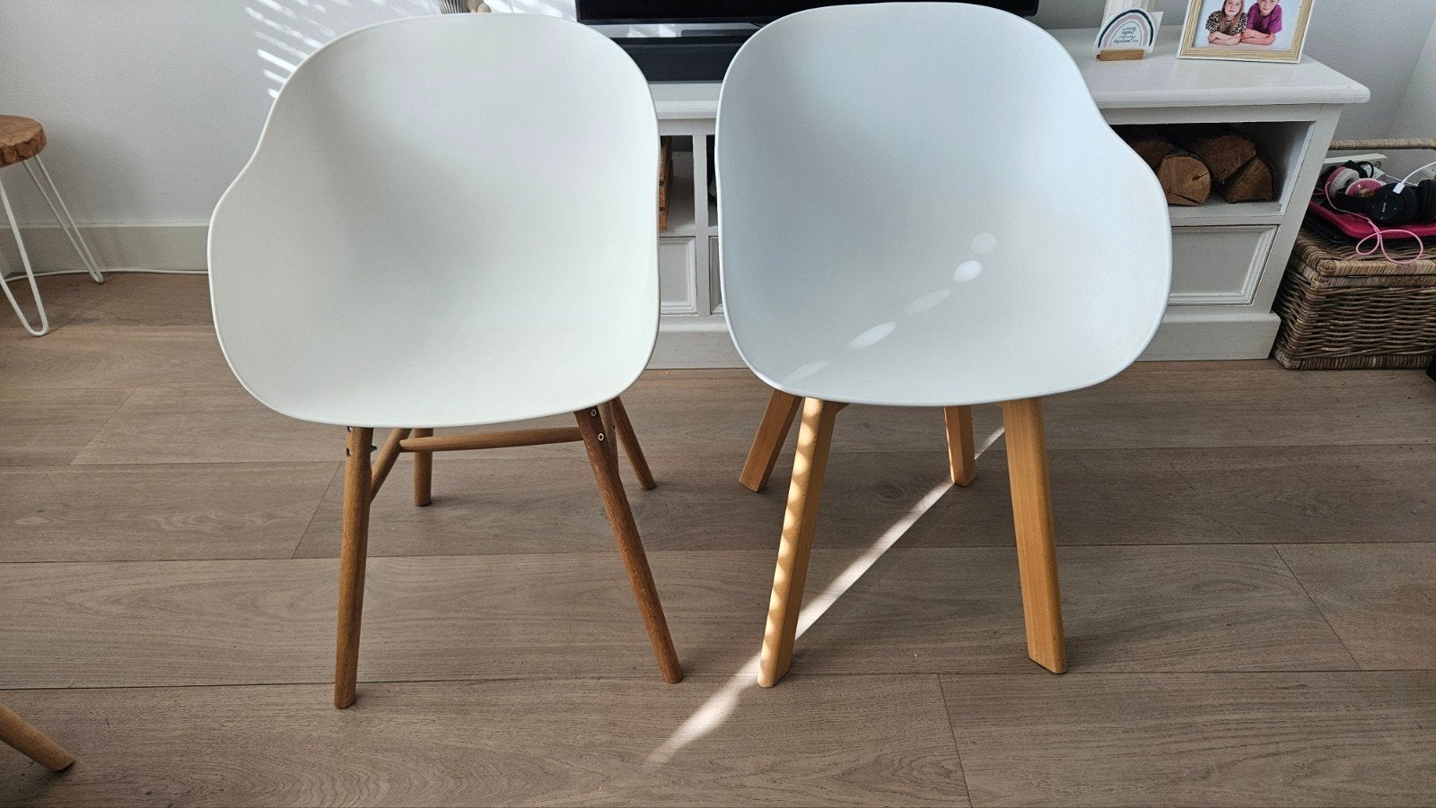 2 witte kuipstoelen, in nette staat!, Ophalen, Zo goed als nieuw, Wit