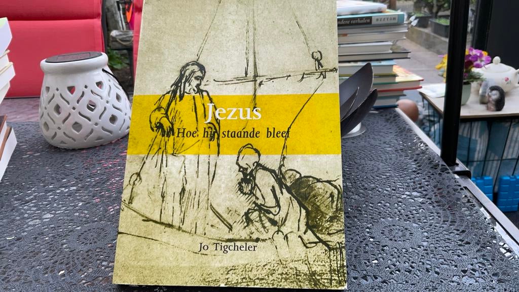 J. Tigcheler - Jezus, Ophalen of Verzenden, Zo goed als nieuw, J. Tigcheler