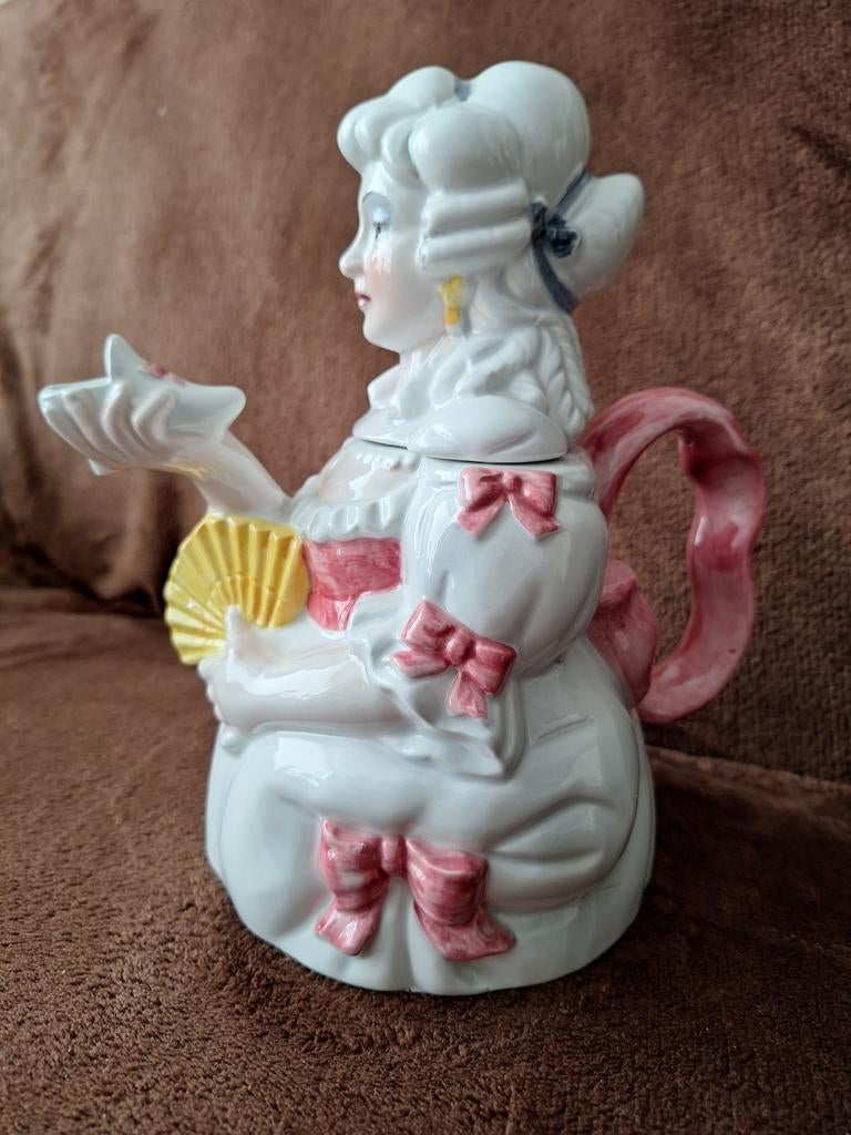 Theetijd Assepoester     Teatime Cinderella theepot, Antiek en Kunst, Ophalen of Verzenden