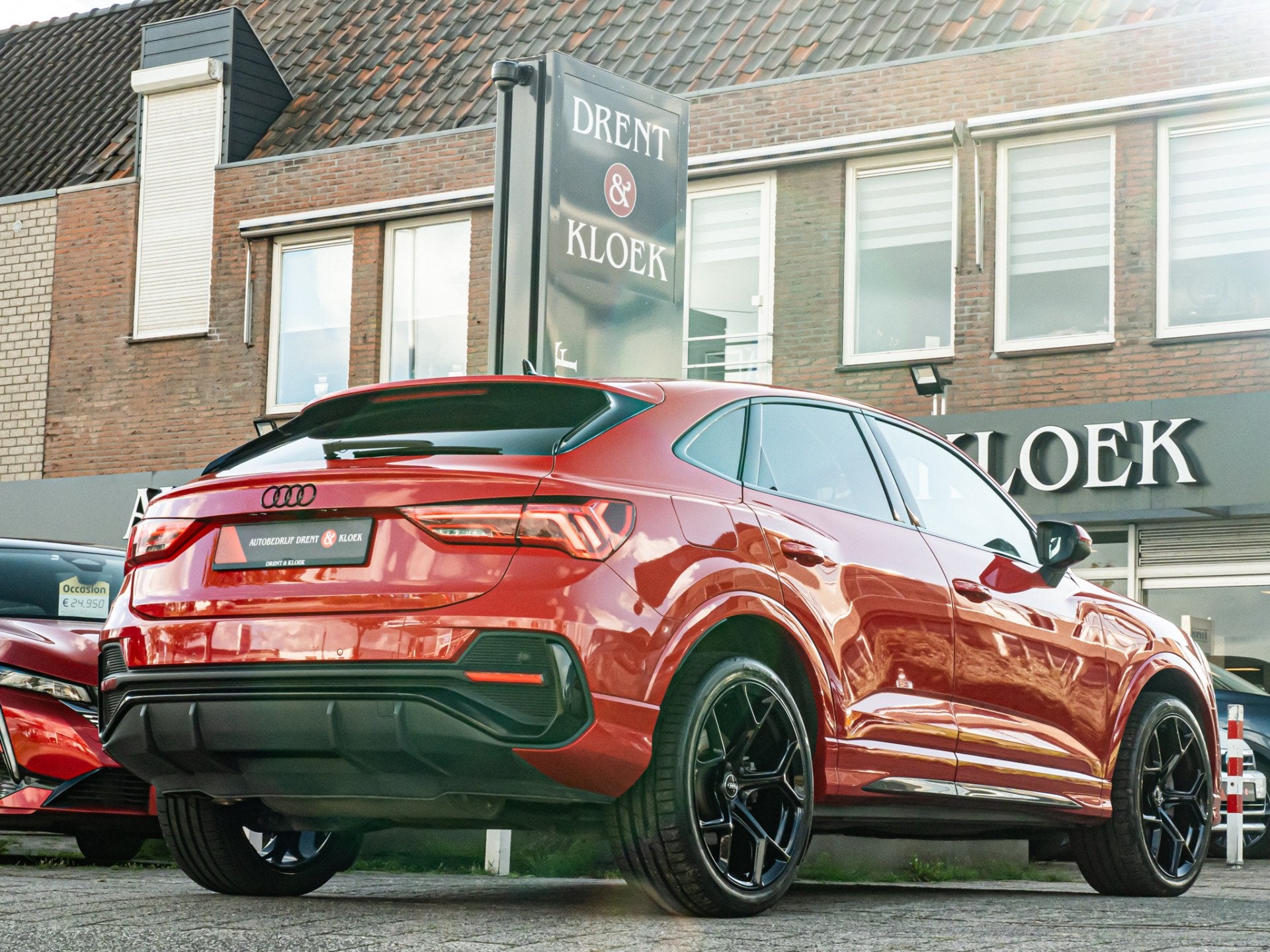 Audi Q3 Sportback 45 TFSI e S Edition 20 INCH CAMERA BLACK O, Auto's, Dealer onderhouden, Gebruikt, Euro 6, Leder en Stof