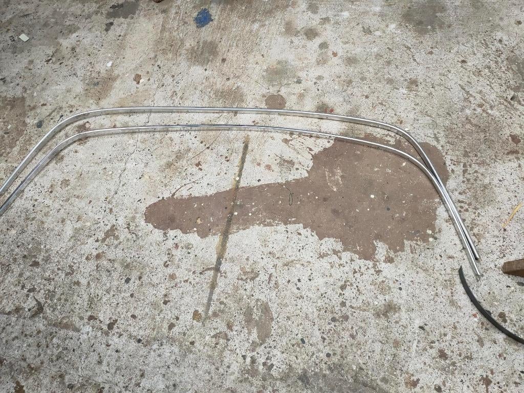 mercedes 220s regen/sierlijst, Ophalen, Gebruikt, Mercedes-Benz