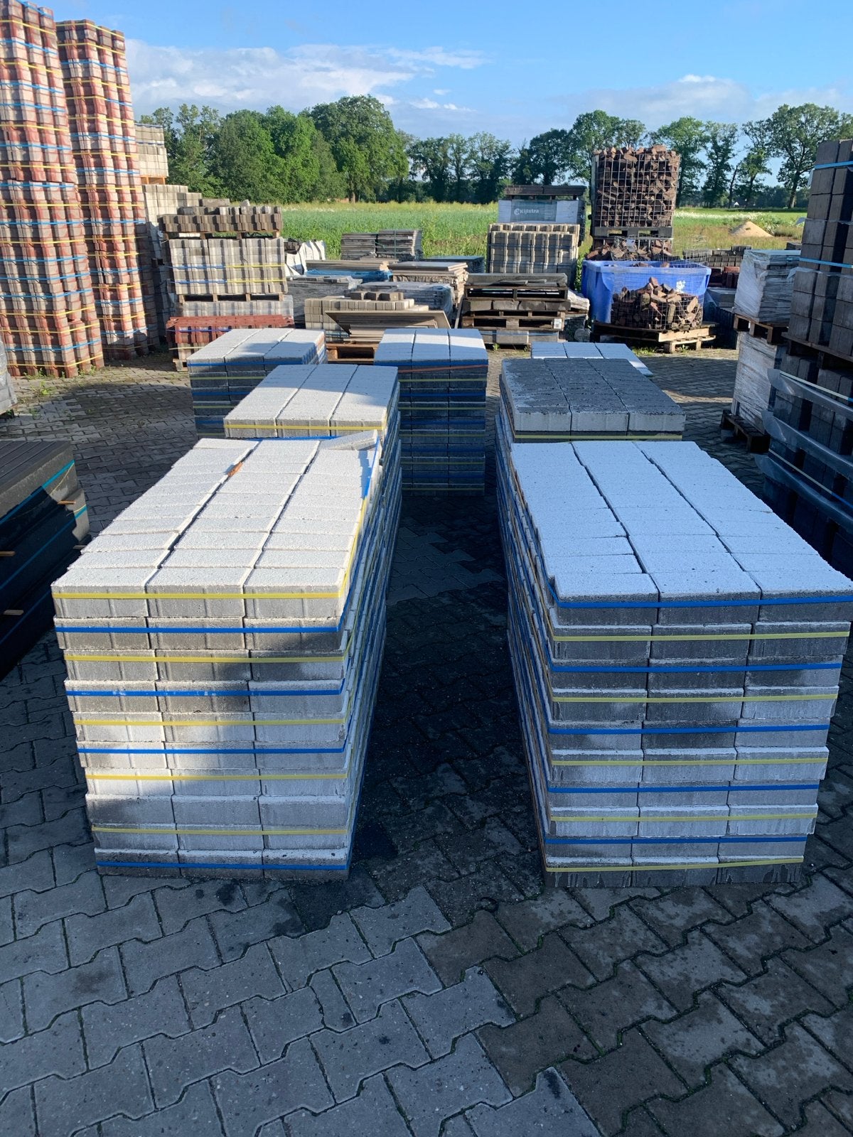 Witte BKK 8cm B-keus bestrating - ca. 56m2, Overige materialen, Gebruikt, Klinkers, Ophalen of Verzenden