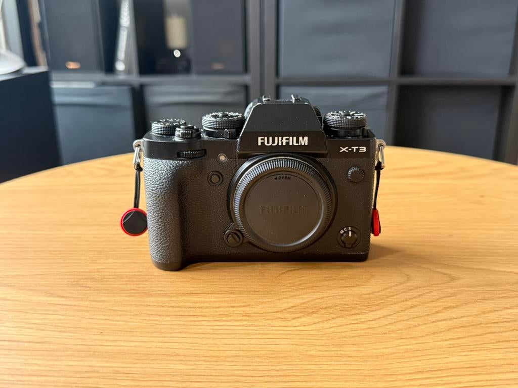 Fujifilm X-T3 kit — body + 23mm f/2 + accessories, Audio, Tv en Foto, Fotocamera's Digitaal, 26 Megapixel, Ophalen of Verzenden