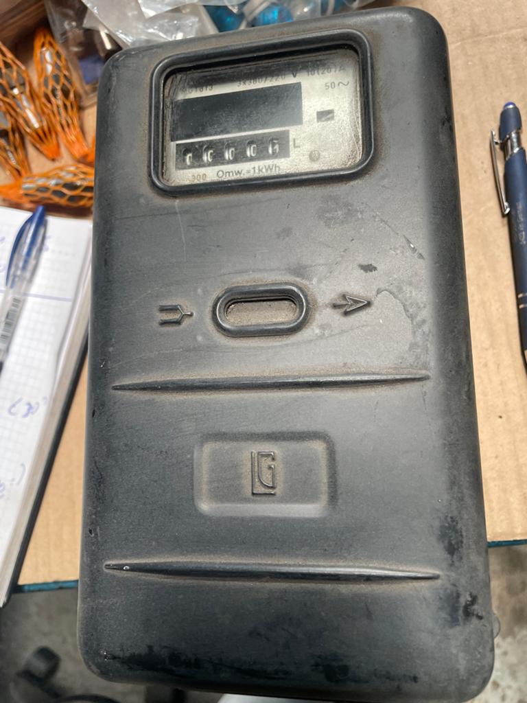 Gebruikte kWh-meter 3x380/220V - Interne meting, Ophalen, Zo goed als nieuw, Overige typen