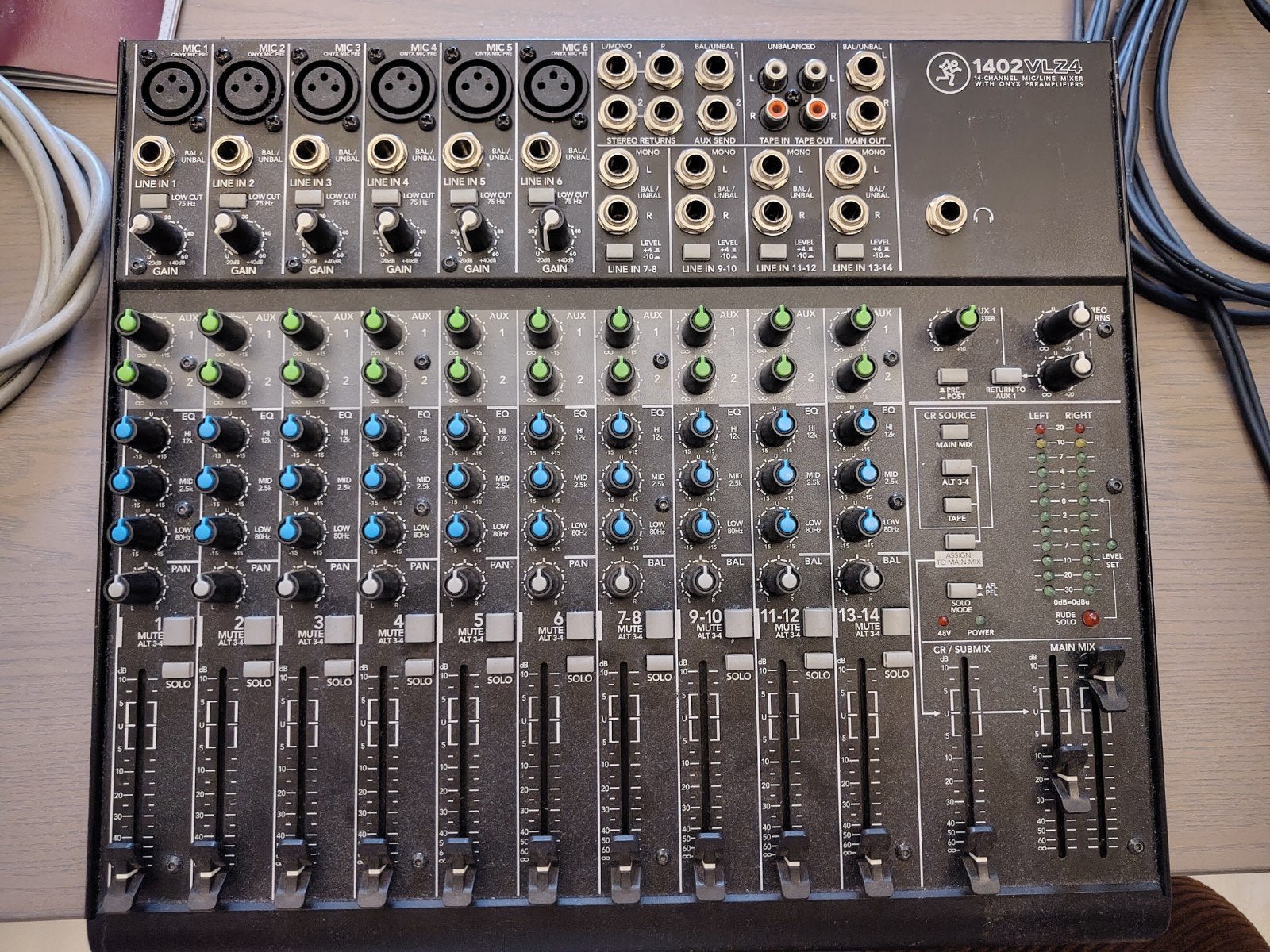 Mackie 1402 VLZ4 mengpaneel, Muziek en Instrumenten, Ophalen, Zo goed als nieuw, 10 tot 20 kanalen, Microfooningang
