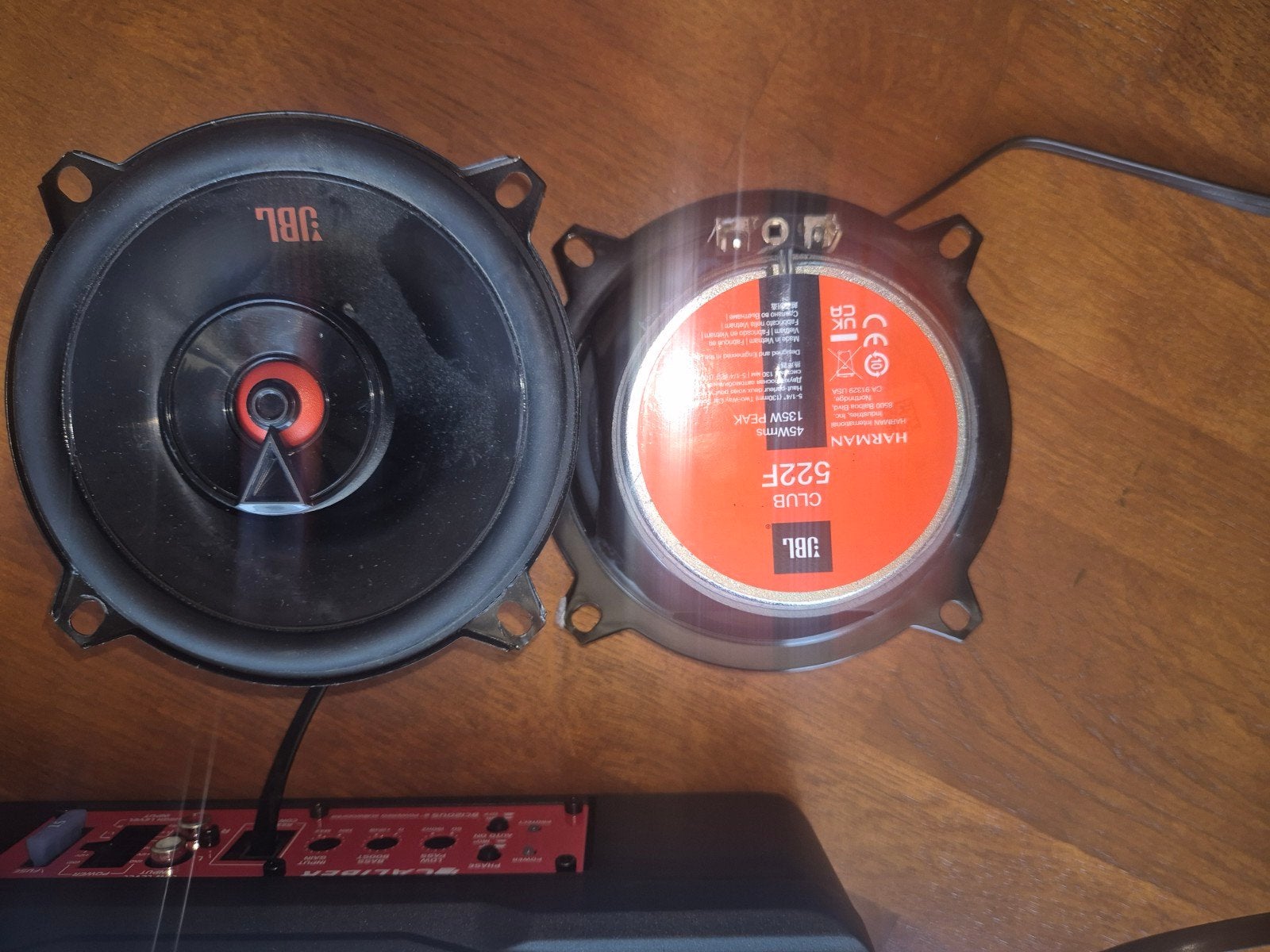 Caliber Subwoofer plus 2 jbl boxen ., Ophalen