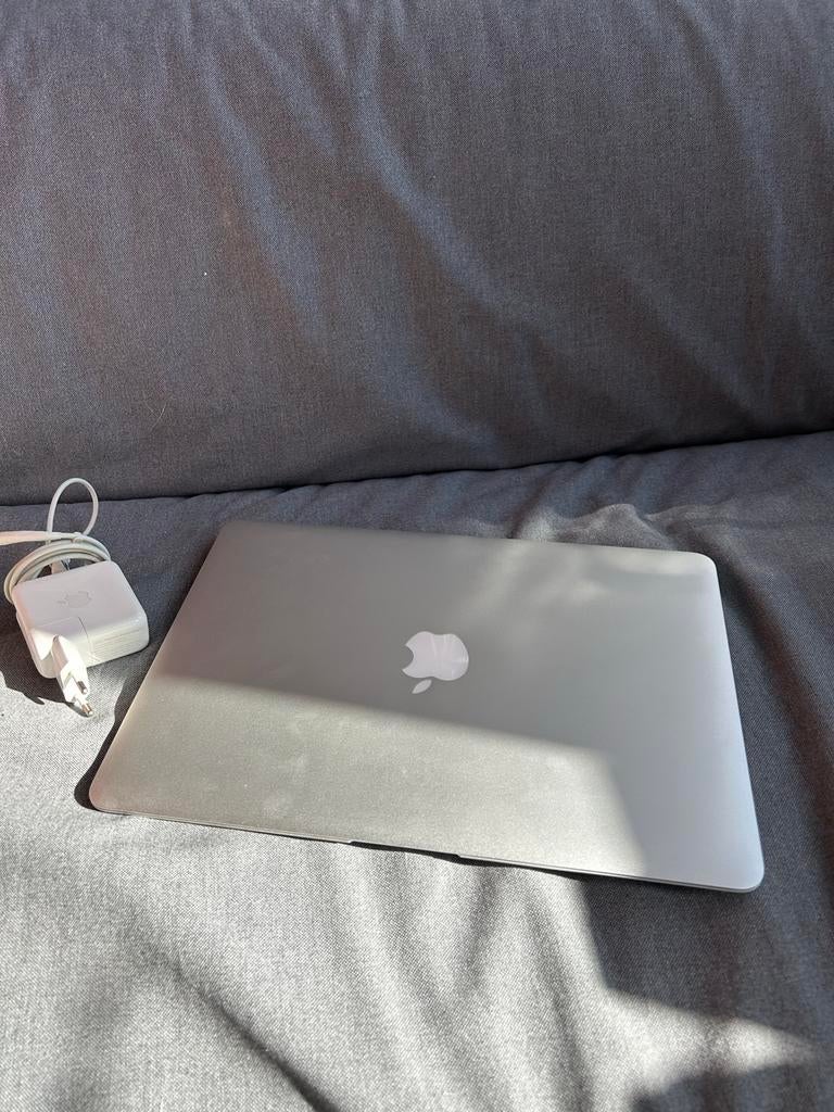 MacBook Air A1466 (zonder SSD), Qwerty, 8 GB, 13 inch, Ophalen of Verzenden