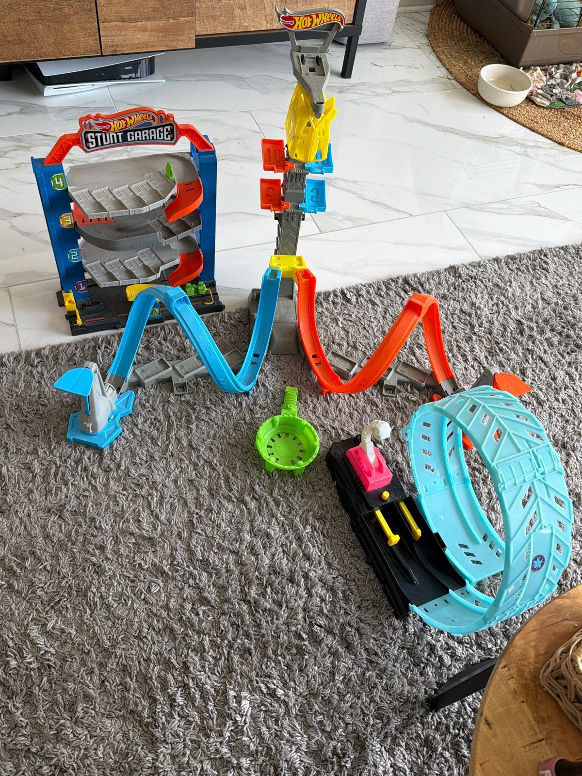 Hot Wheels Stunt Garage & Racebaan Set - Meerdere Banen, Kinderen en Baby's, Ophalen, Hot Wheels, Racebaan, Gebruikt