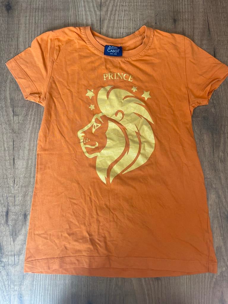 Oranje T-shirt met leeuwenprint - Maat 134-140, Ophalen of Verzenden, Gebruikt, Jongen, Shirt of Longsleeve