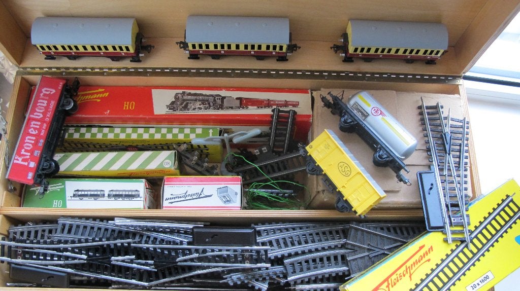 HO treinbaan ., Hobby en Vrije tijd, Overige merken, Gelijkstroom of Wisselstroom, Brug, Tunnel of Gebouw, Ophalen of Verzenden