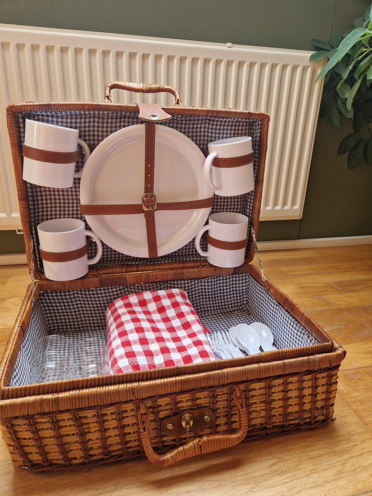 Vintage picknickmand, Ophalen, Zo goed als nieuw
