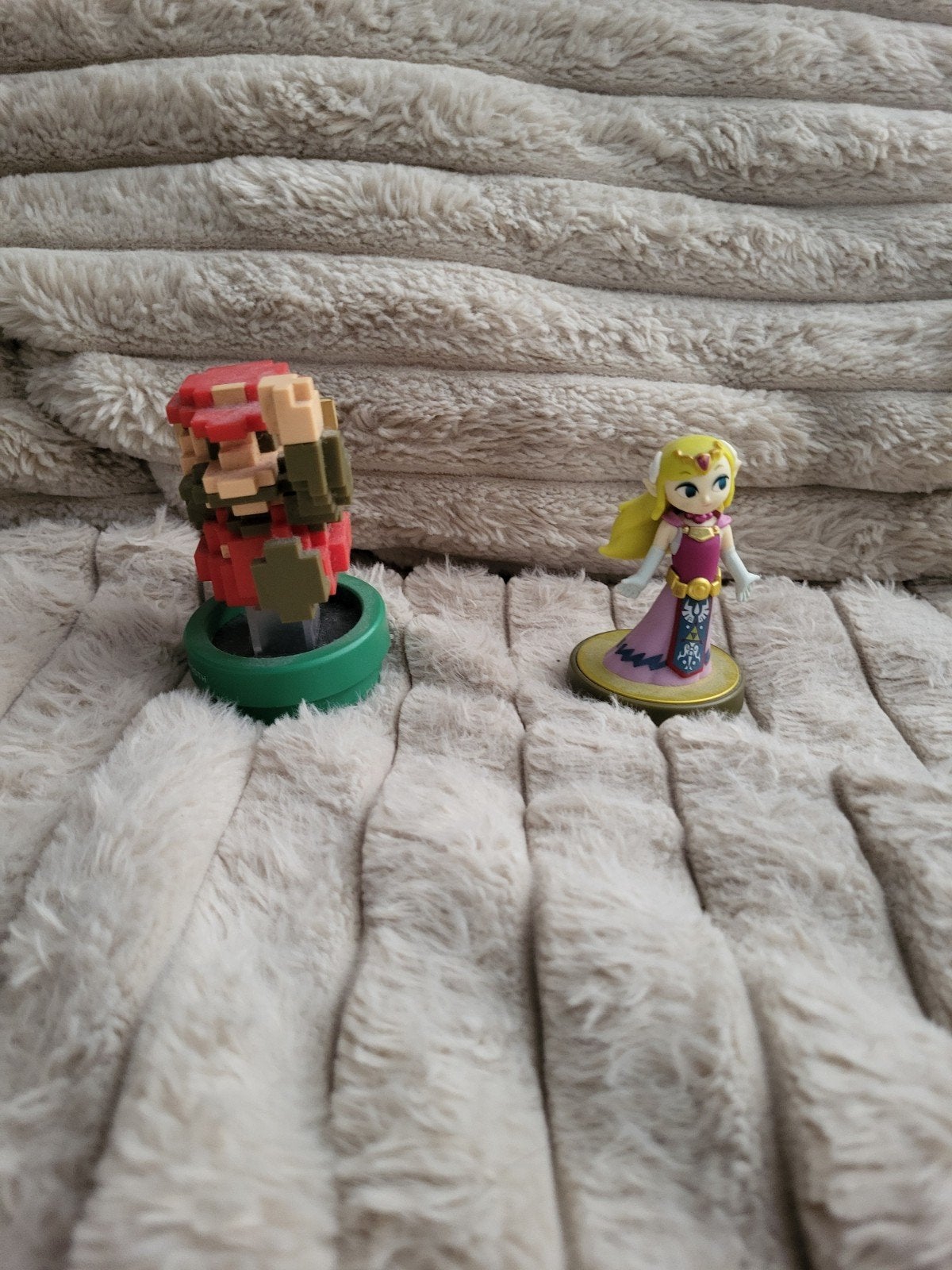 Nintendo Amiibo: Mario 30th Anniversary & Princess Peach, Ophalen of Verzenden, Zo goed als nieuw