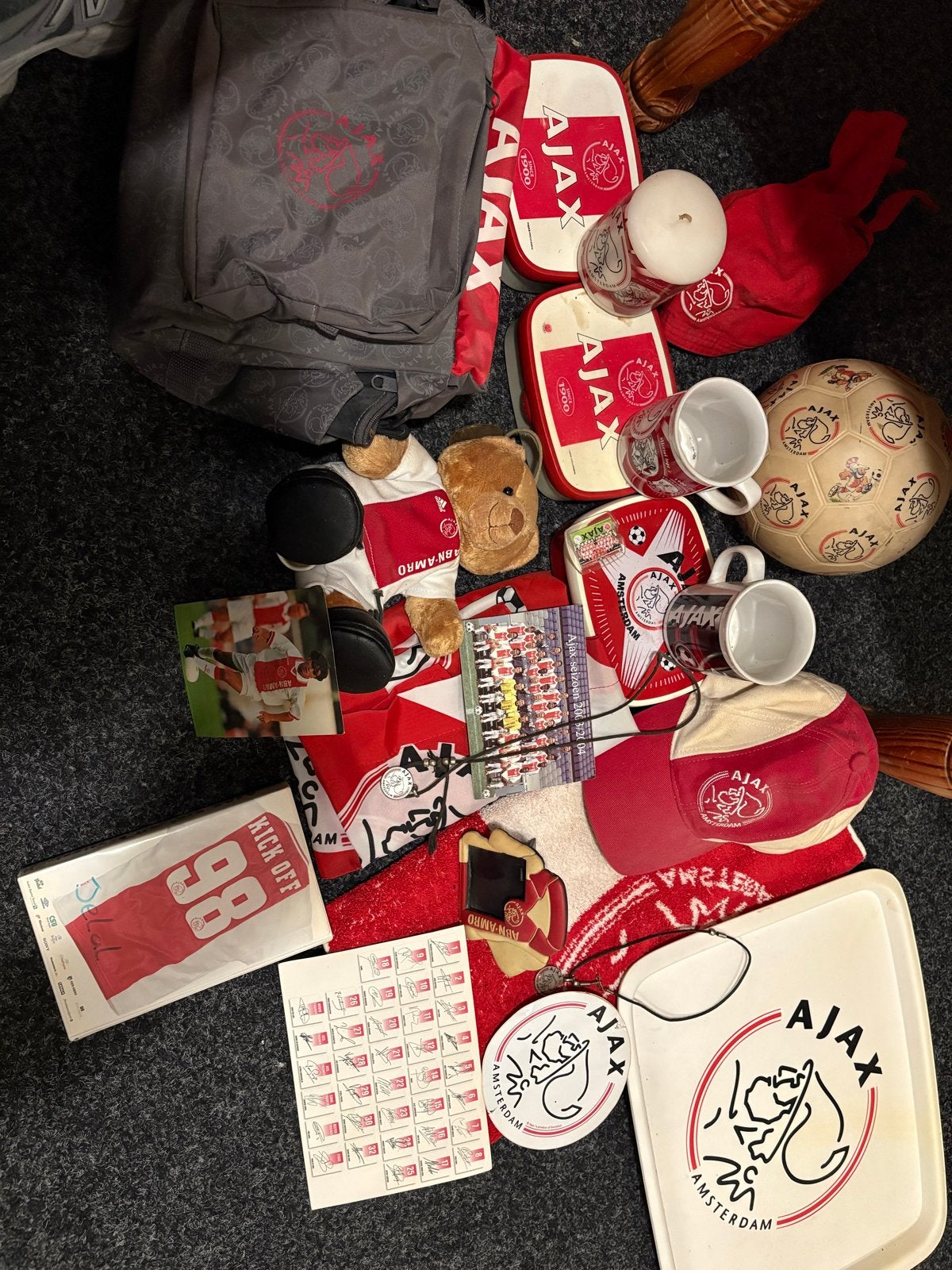 Grote collectie Ajax spullen: tassen, mokken, petten en meer, Ophalen of Verzenden, Gebruikt, Ajax, Overige typen