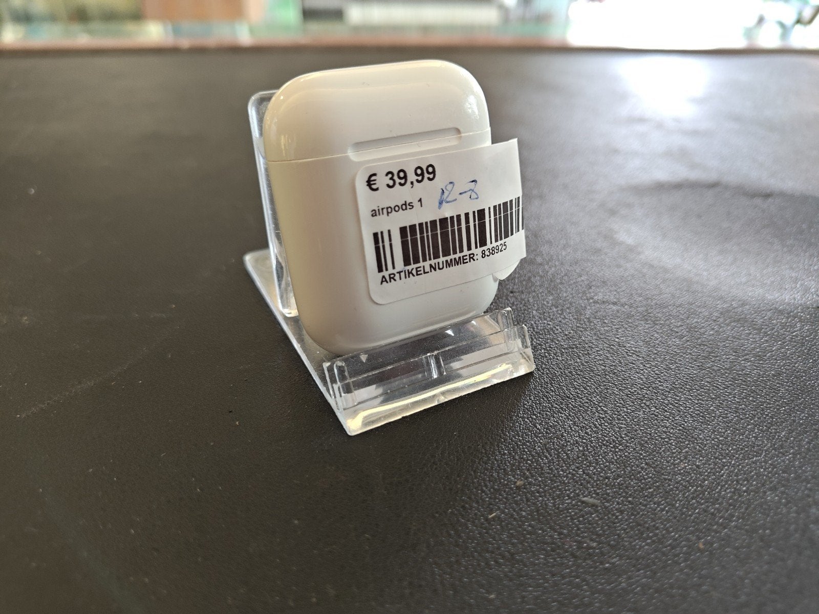 Apple AirPods 1e generatie met oplaadcase