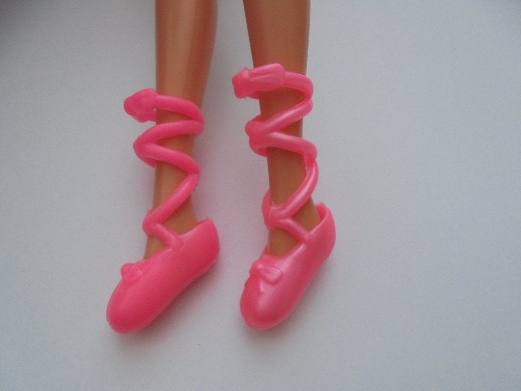barbie ballet schoenen hoog roze nieuw, Kinderen en Baby's, Speelgoed | Poppen, Ophalen of Verzenden, Nieuw, Barbie