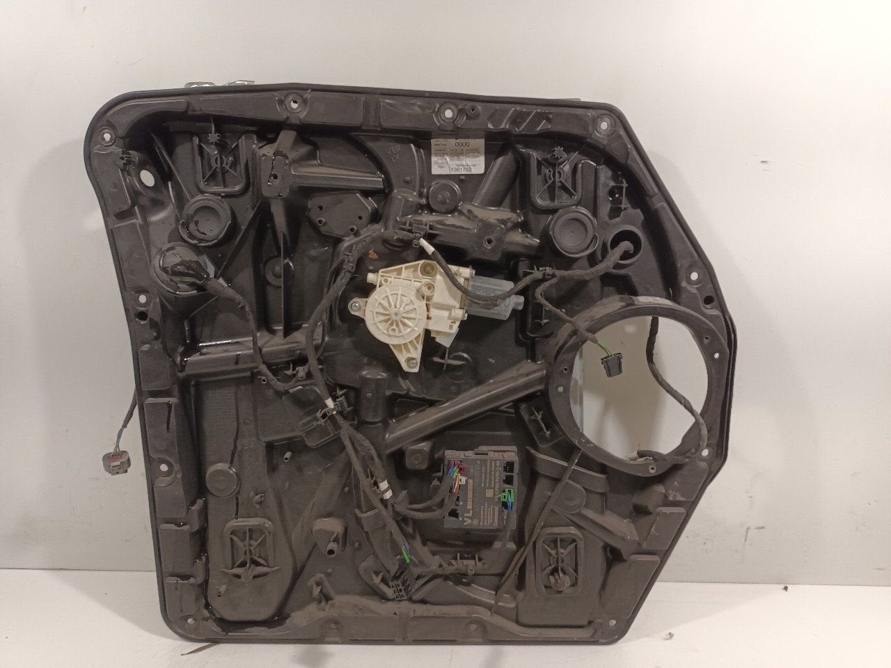 Raammechaniek elektrisch links achter Mercedes-Benz Vito, Onderdelen@venauto.nl, Van der Ven Autorecycling B.V., Gebruikt, Ettenseweg 76, 4706 PB Roosendaal, The Netherlands