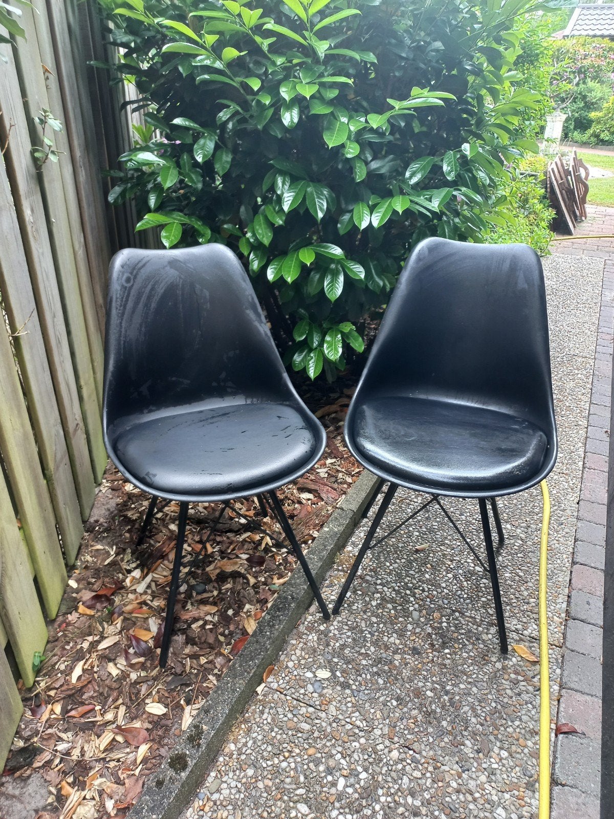 Twee stoelen zwart, Tuin en Terras, Ophalen of Verzenden, Kunststof