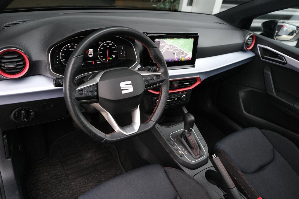 Seat Ibiza 1.0 FR DSG 110PK Facelift Pano Navi Led Camera, Auto's, Seat, Stof, Gebruikt, Zwart, 580 kg