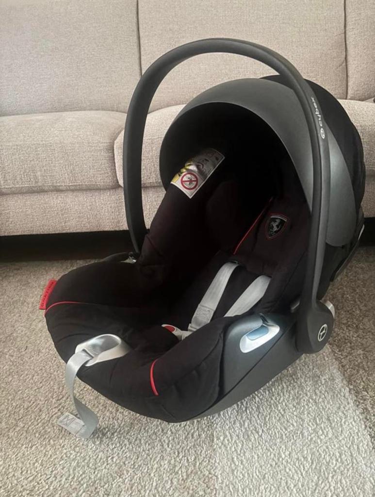 Cybex Cloud Z i-Size - Scuderia Ferrari zonder base, Kinderen en Baby's, Autostoeltjes, Overige merken, 0 t/m 13 kg, Isofix, Zijbescherming
