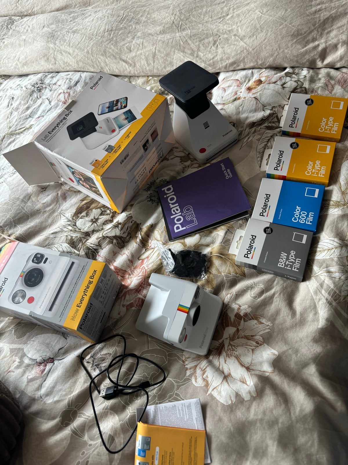 Polaroid Now Everything Box + Polaroid Lab + 4 films, Instant camera, Zo goed als nieuw, Accu, Overige Merken
