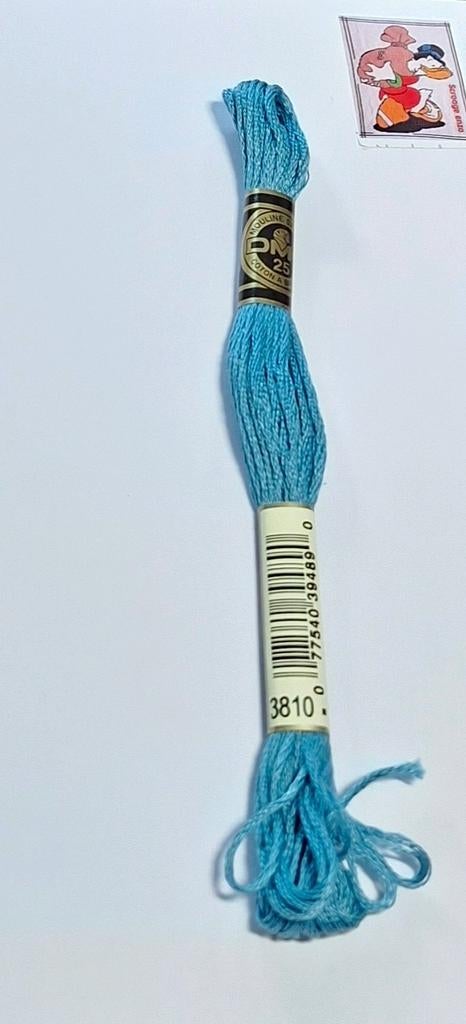 DMC mouline, blauw 3810, 68314 ILLZACH, Ophalen of Verzenden, Borduurgaren of Zijde, DMC