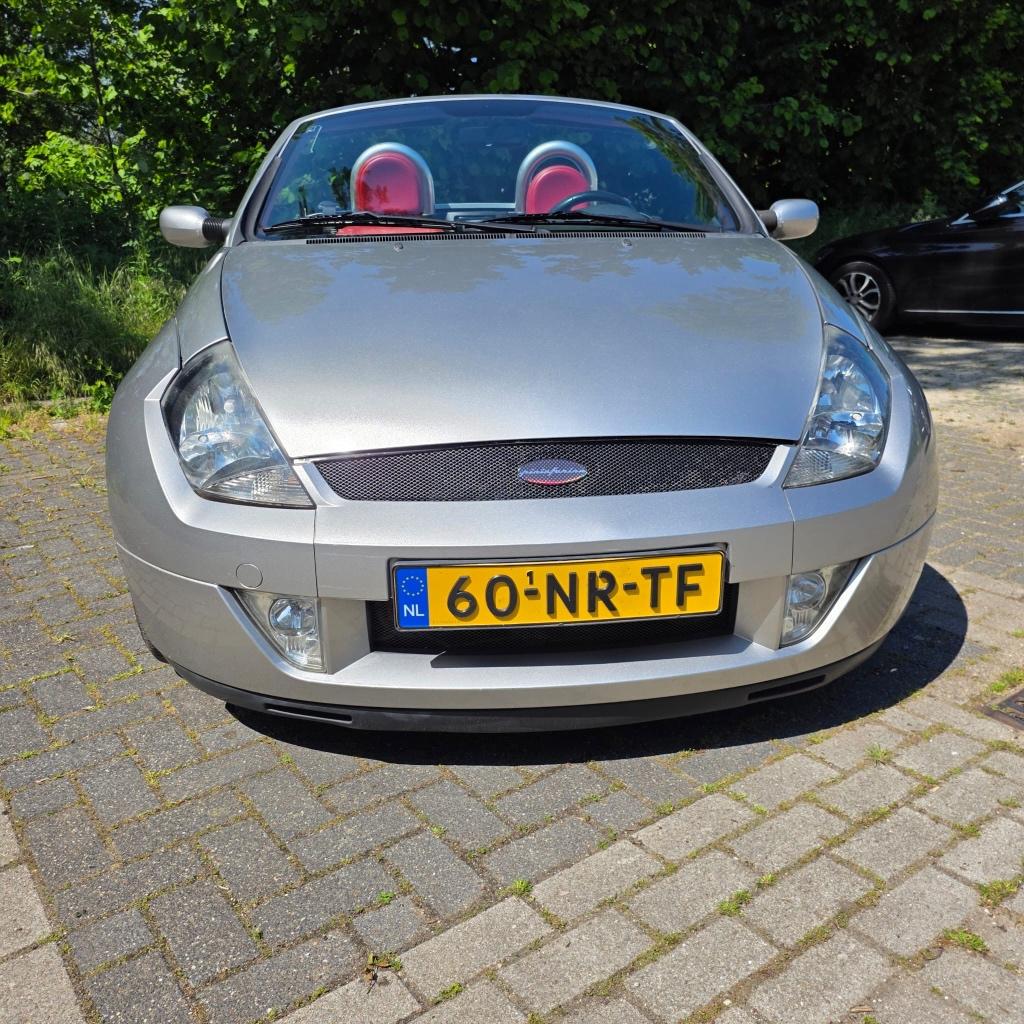 Ford Ka 1.6 Streetka 2004 Grijs, 40 €/maand, 1599 cc, Overige kleuren, Handgeschakeld