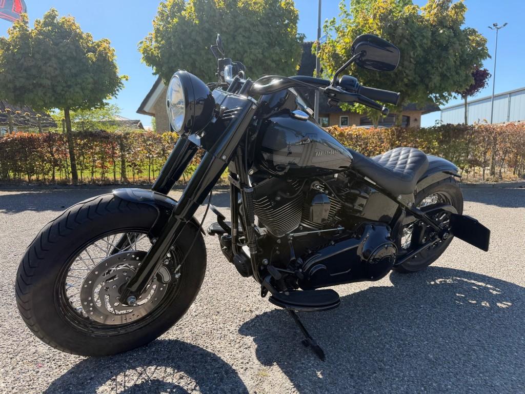 Harley-davidson softail special custom softtail, Bedrijf, Overig, Customerservice@harley-davidson.com, 3700 W. Juneau Avenue, Milwaukee, WI 53208, USA