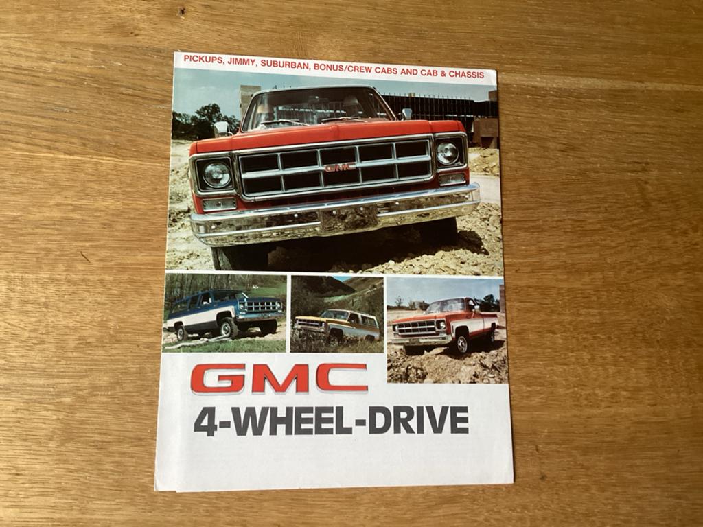 GMC 4-Wheel-Drive Brochure - Pickups, Jimmy, Suburban 1977, Ophalen of Verzenden, Gelezen, Overige merken