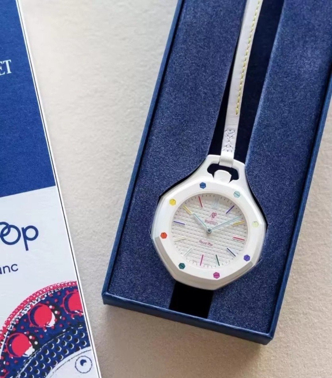 Swatch Royal Oak horloge - Uniek design, Kunststof, Polshorloge, Swatch, Nieuw