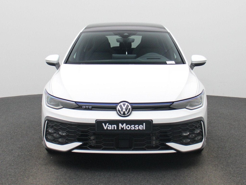 Volkswagen Golf 1.5 eHybrid GTE 272 PK| Panoramadak | Head-U, 12 maanden, Stof, 4 cilinders, Plug-in hybride