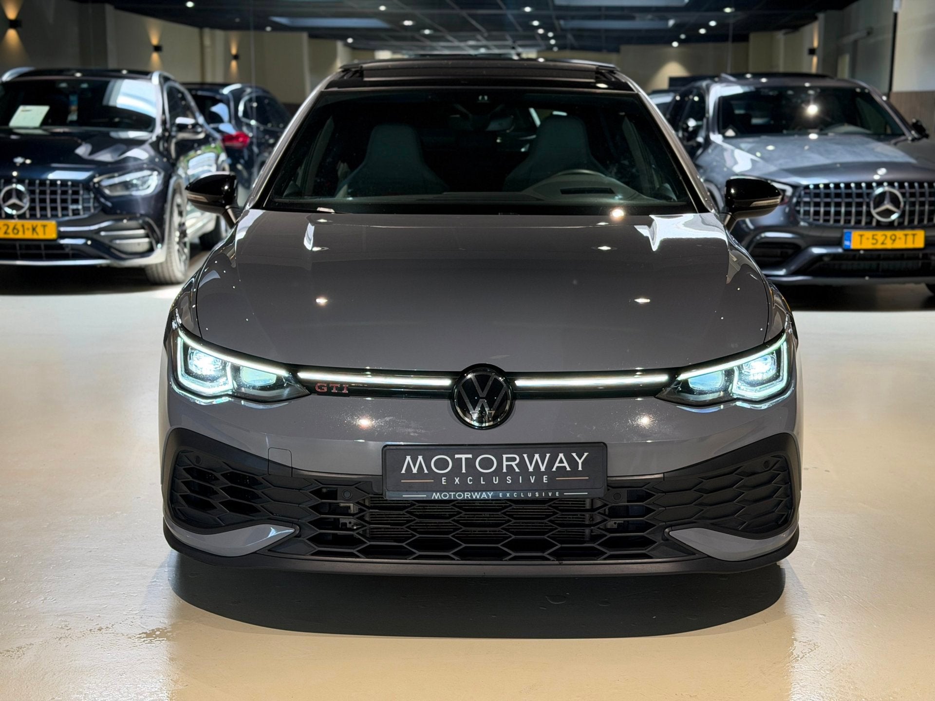 Volkswagen Golf 2.0 TSI GTI Clubsport Akrapovic|Pano|HUD|Mat, 12 maanden, 4 cilinders, Leder, Bedrijf