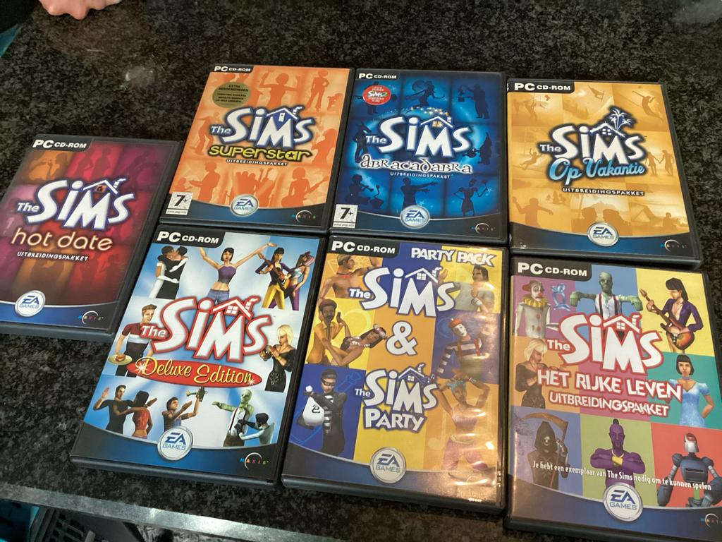 PC CD-ROM Spellen Bundel: The Sims & Tycoon Games, Spelcomputers en Games, Games | Pc, 1 speler, Ophalen of Verzenden, Zo goed als nieuw
