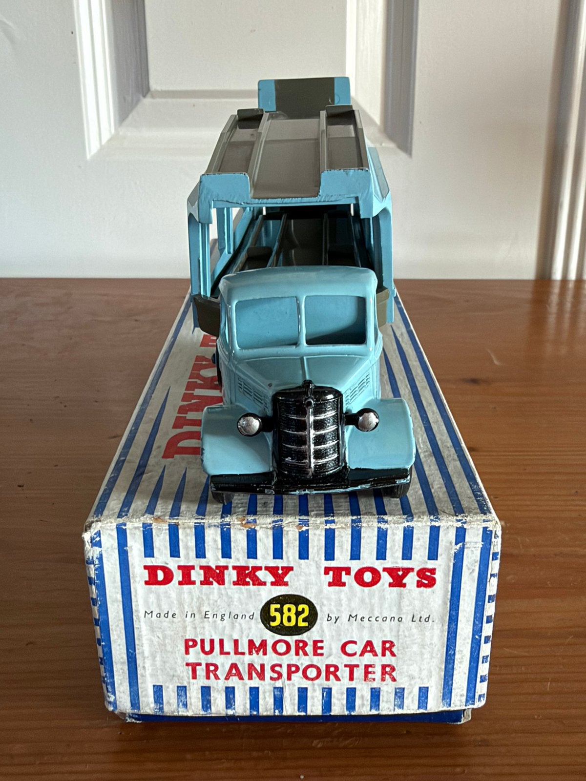 Dinky Toys 582 Pullmore – zeldzame SIX RIVET uitvoering, Ophalen of Verzenden, Zo goed als nieuw, Dinky Toys