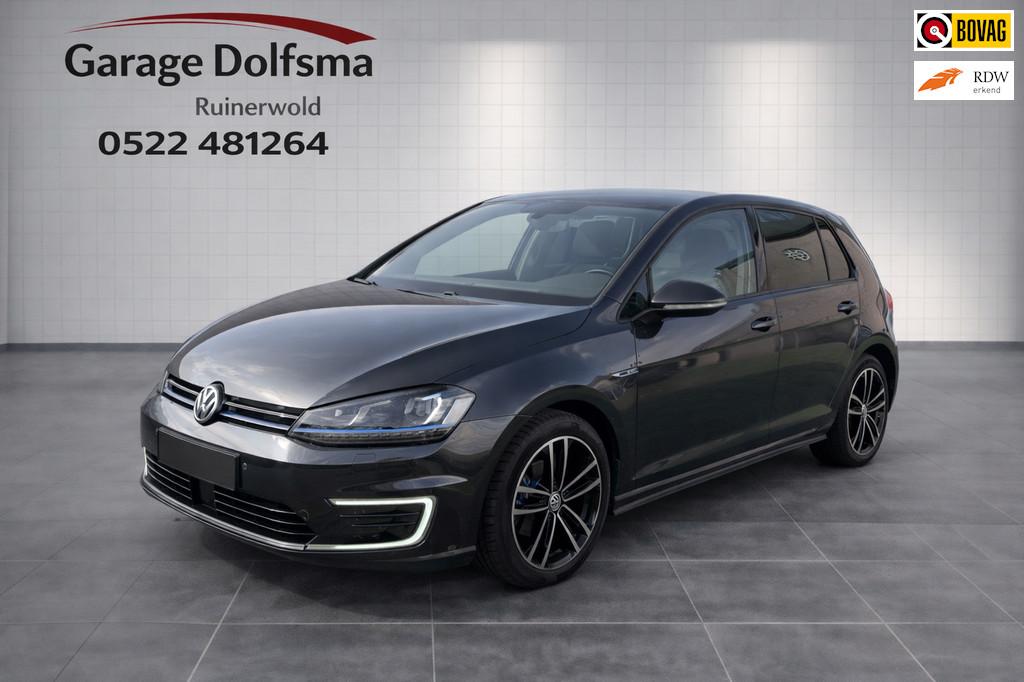 Volkswagen Golf 1.4 TSI GTE Connected Serie-NL auto-Trekhaak, Auto's, 8 kWh, Stof, Gebruikt, 4 cilinders