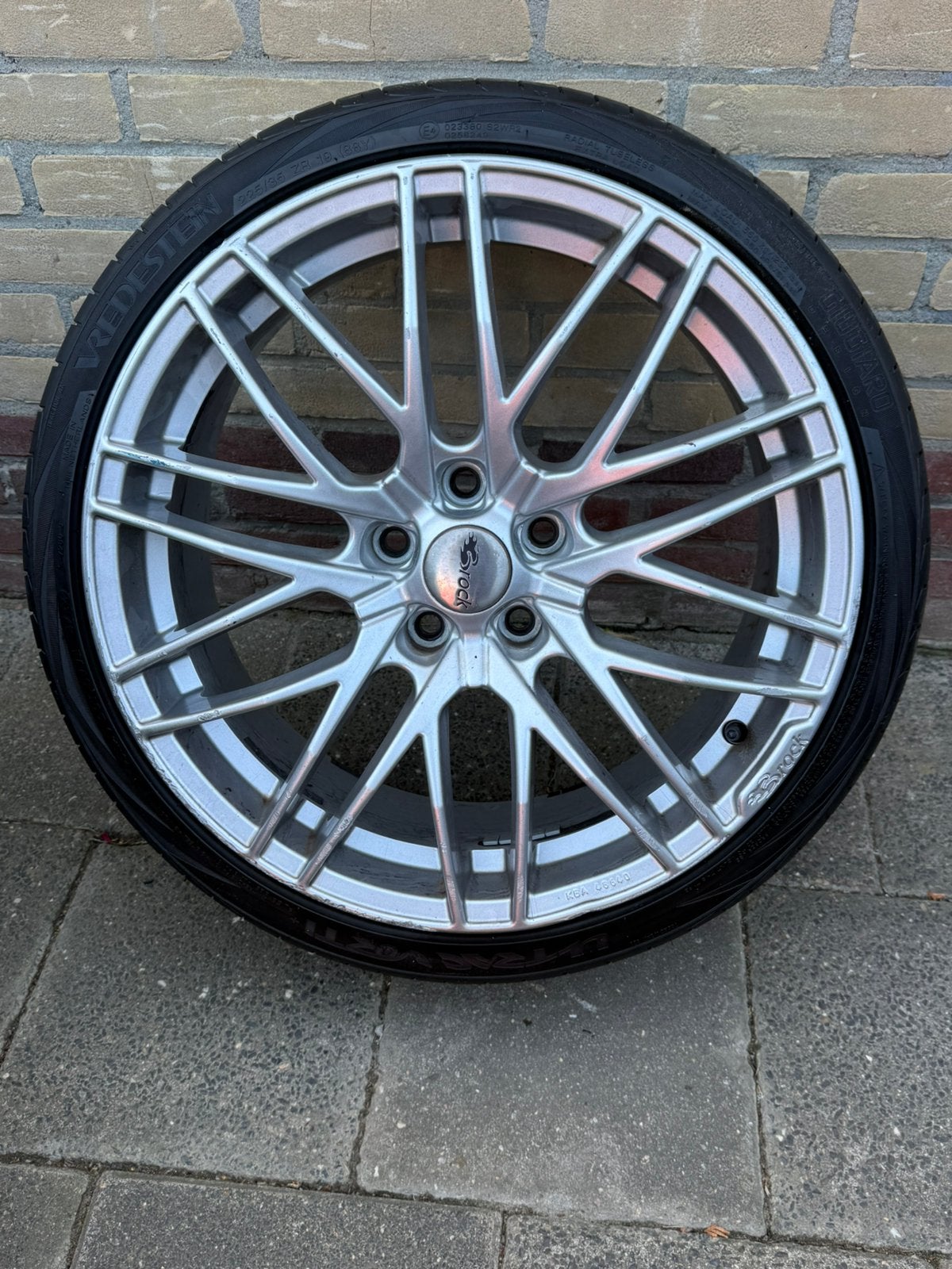 Brock velgen 5x114.3 225-35/r19 lees omschrijving, Ophalen