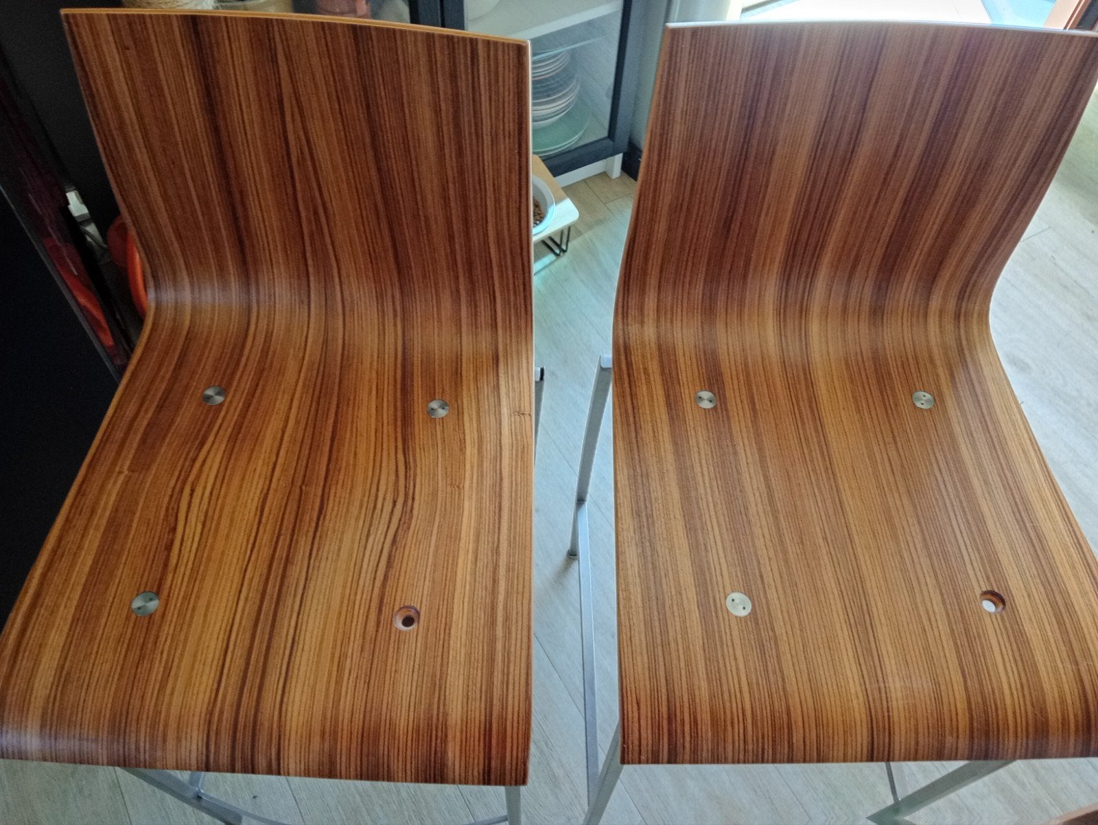 Set van 2 houten barkrukken met metalen onderstel, Ophalen, Gebruikt, Twee, Hout
