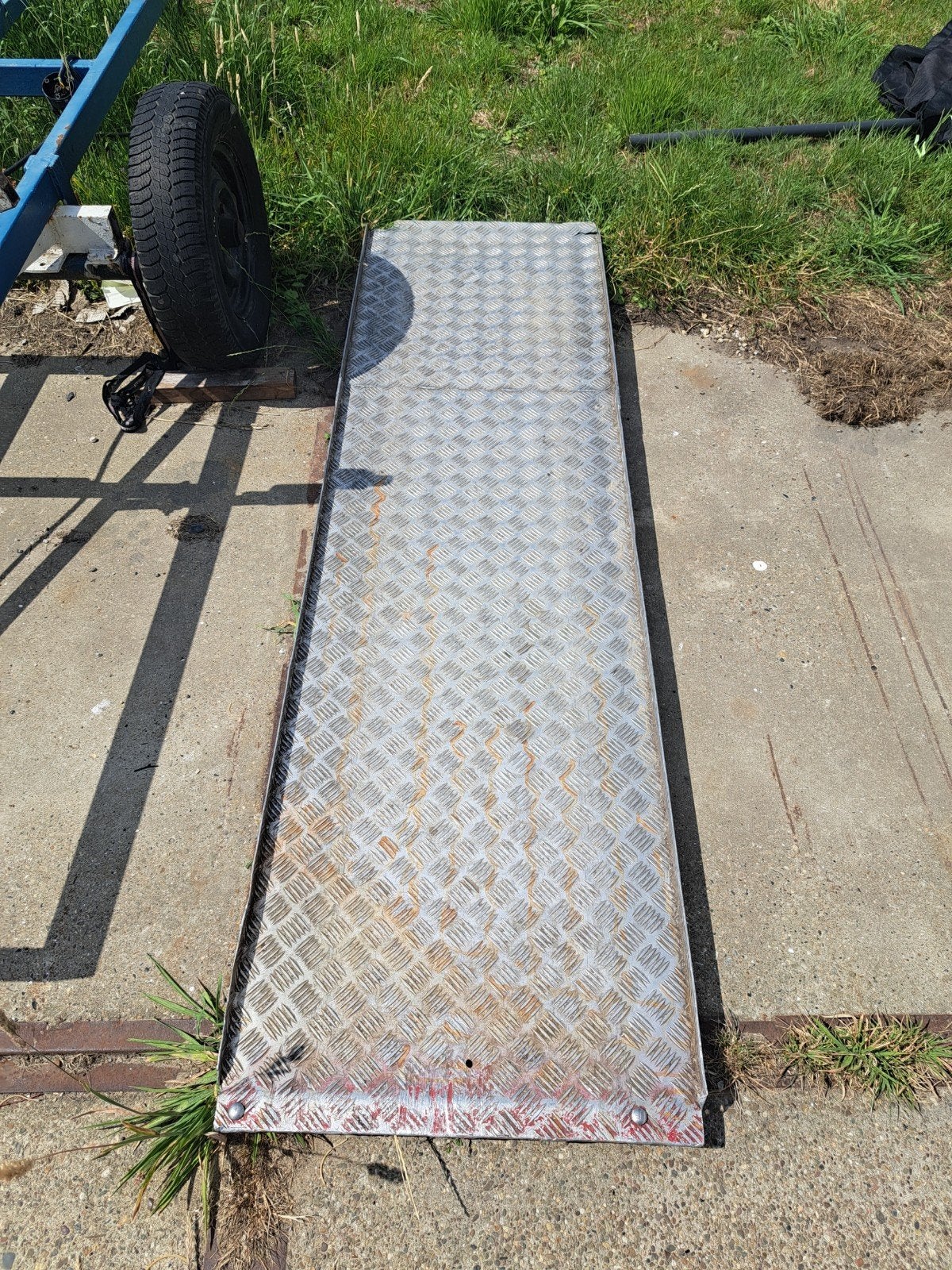 Aluminium rijplaat / oprijplaat - 63cm breed, 2.23m lang, Ophalen of Verzenden, Gebruikt
