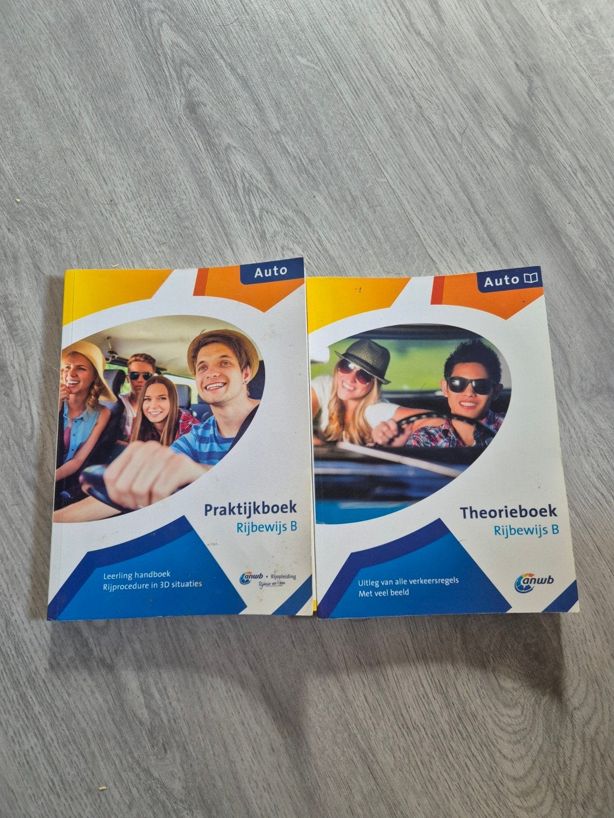 ANWB Auto Theorieboek en Praktijkboek Rijbewijs B, Ophalen, Zo goed als nieuw, Algemeen