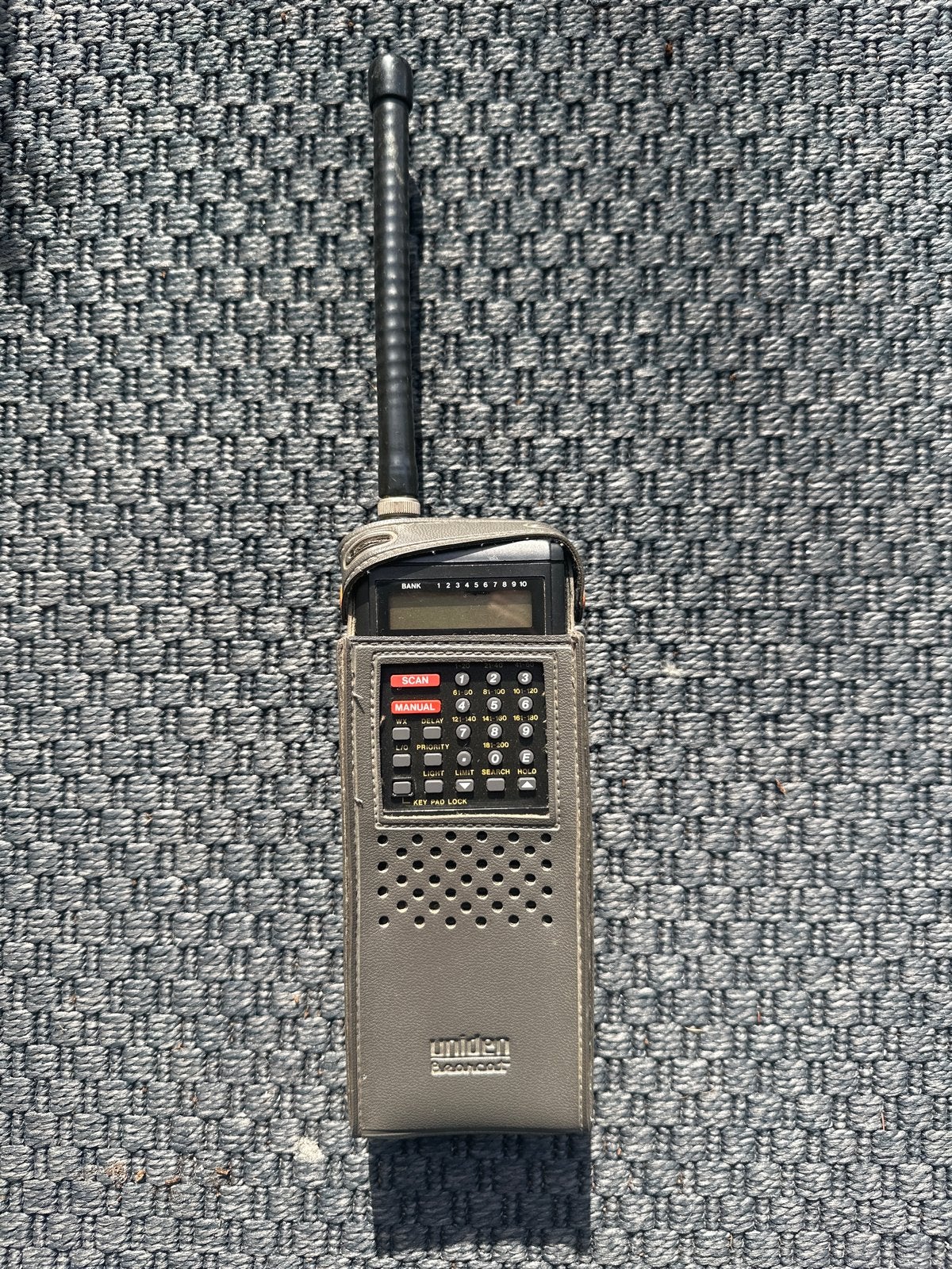 Uniden Bearcat UBC200XLT Scanner Radio met hoes, Ophalen of Verzenden, Gebruikt, Portofoon of Walkie-talkie